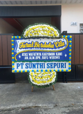Papan Bunga Duka di Karau Kuala