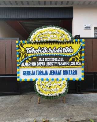 Papan Bunga Duka di Karau Kuala